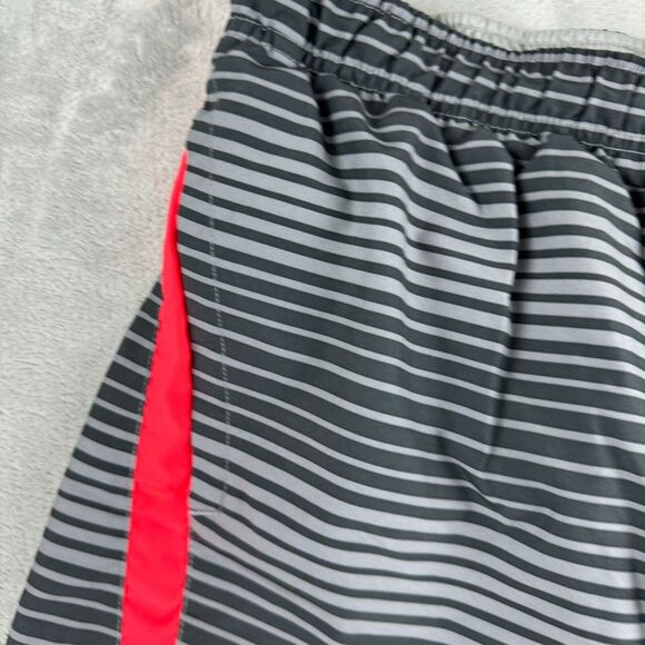 Nike Running Shorts Mens Large Grey Striped Lightweight Performance 7" Inseam - Picture 5 of 16
